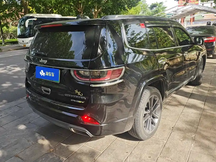 Jeep Commander PHEV 2020 2020 2.0T Plug-in Hybrid Premium Edition