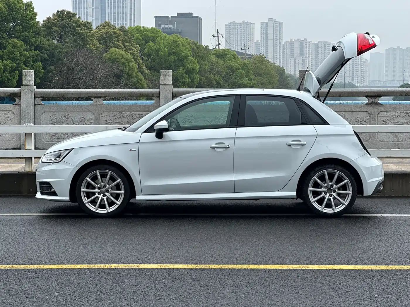 Audi A1 2016 30 TFSI Sportback S Line Sport Edition фото 8