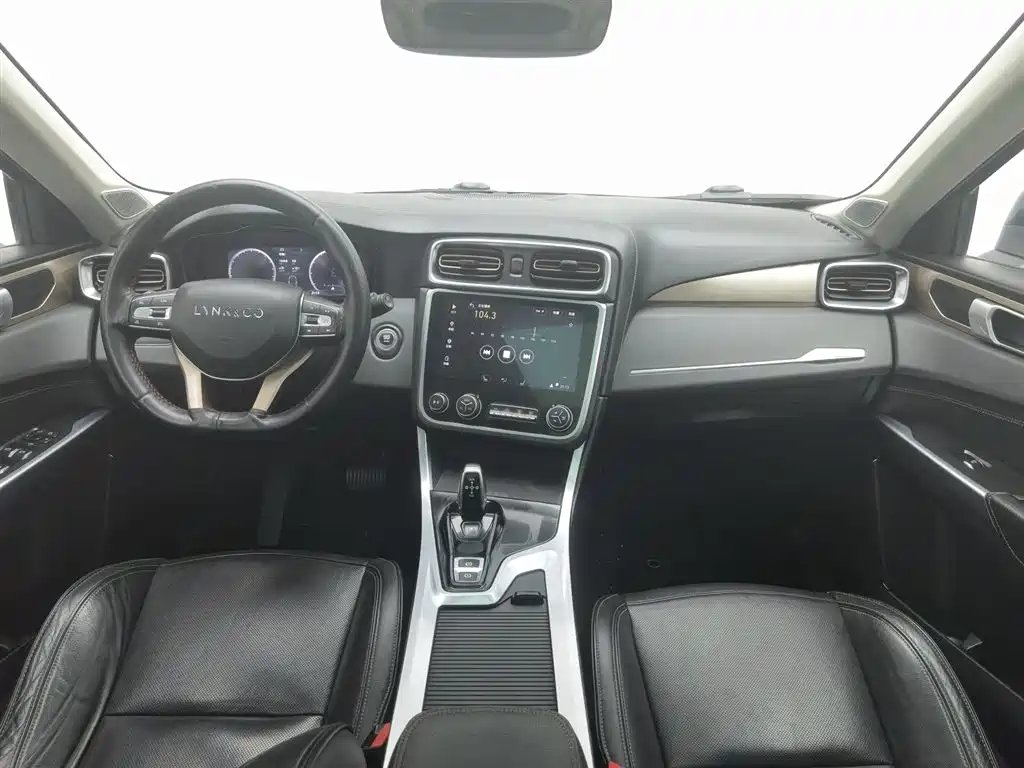 Lynk & Co 01 2017 2.0T 2WD Pro Version фото 5