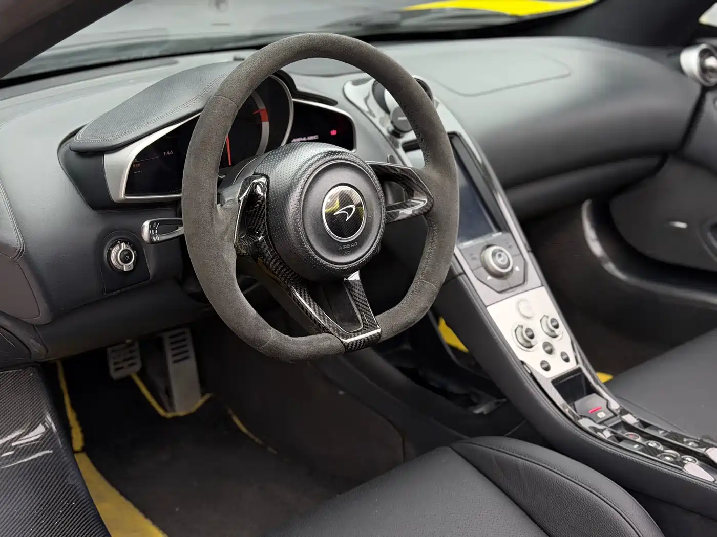 McLaren 12C 2013 3.8T SPIDER 50th Anniversary Edition фото 16