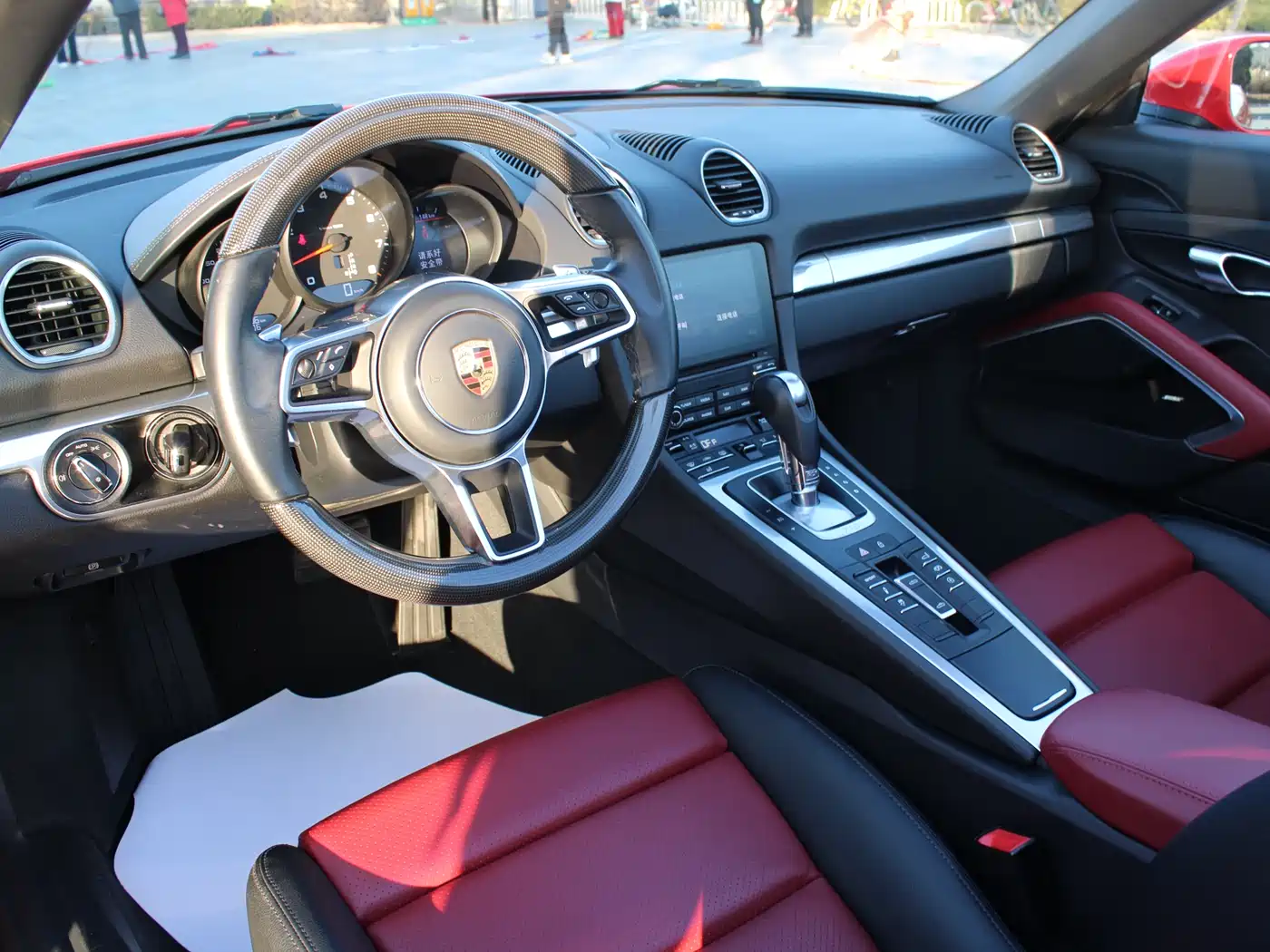 Porsche 718 2022 Boxster 2.0T фото 9