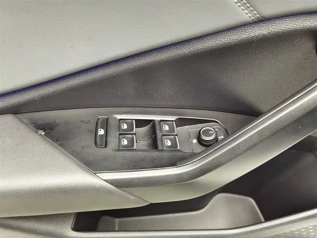 Volkswagen Sagitar 2023 280TSI DSG Beyond Lite фото 9