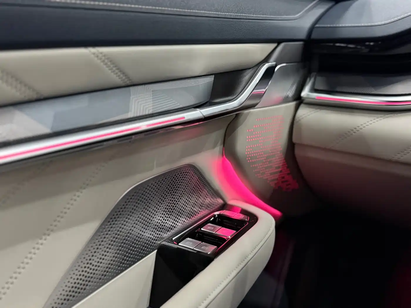 ZEEKR EXTREME KRYPTON 001