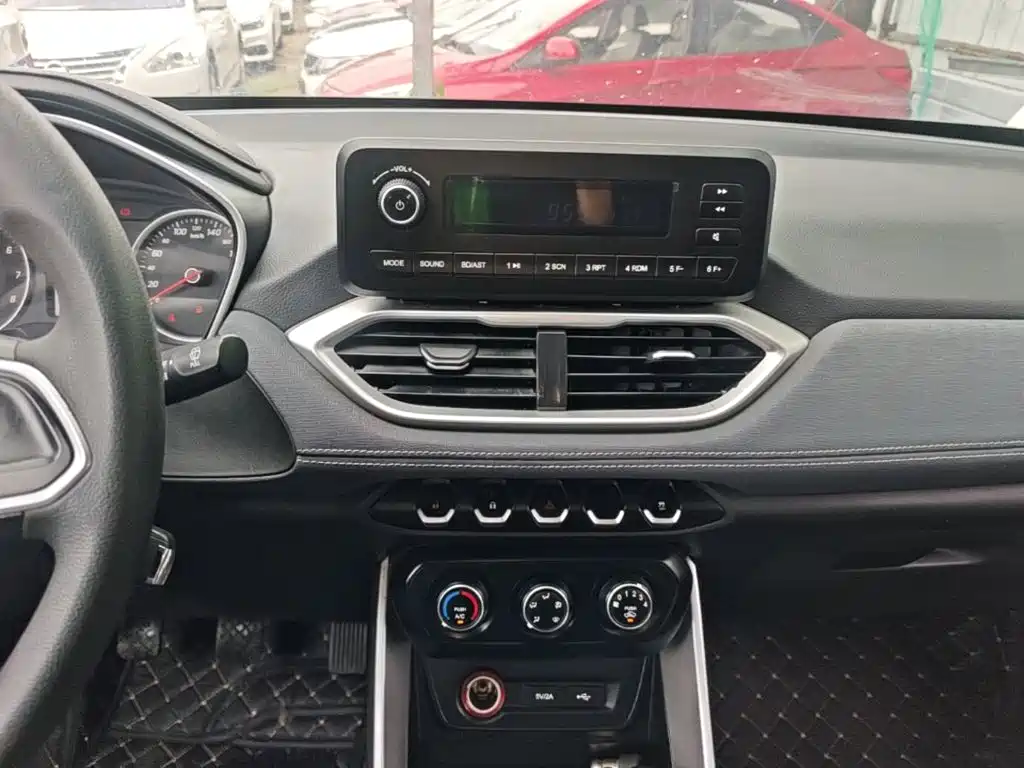 Baojun 530 2018 2018 1.5T Manual Comfort (China V)