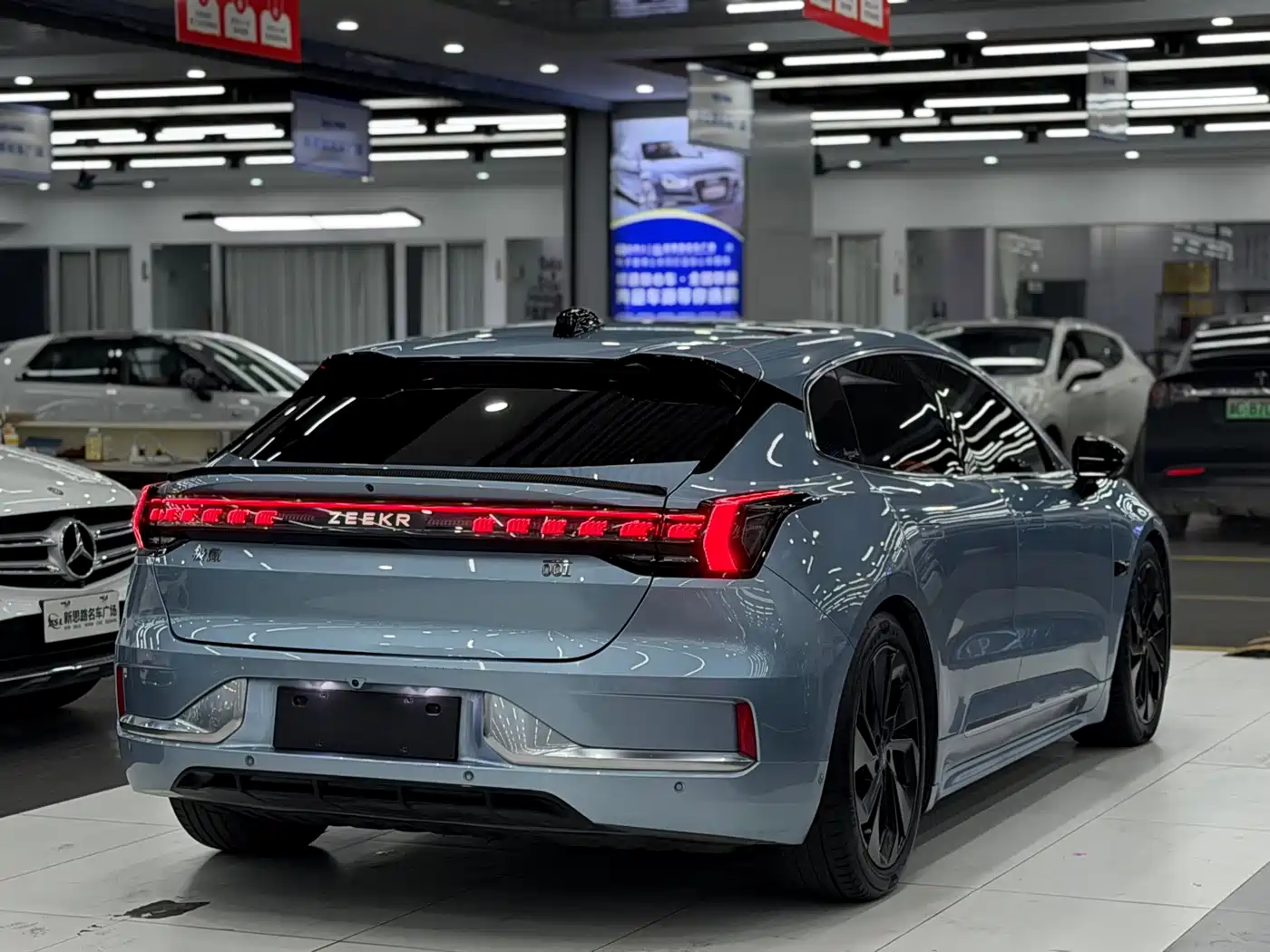 ZEEKR EXTREME KRYPTON 001