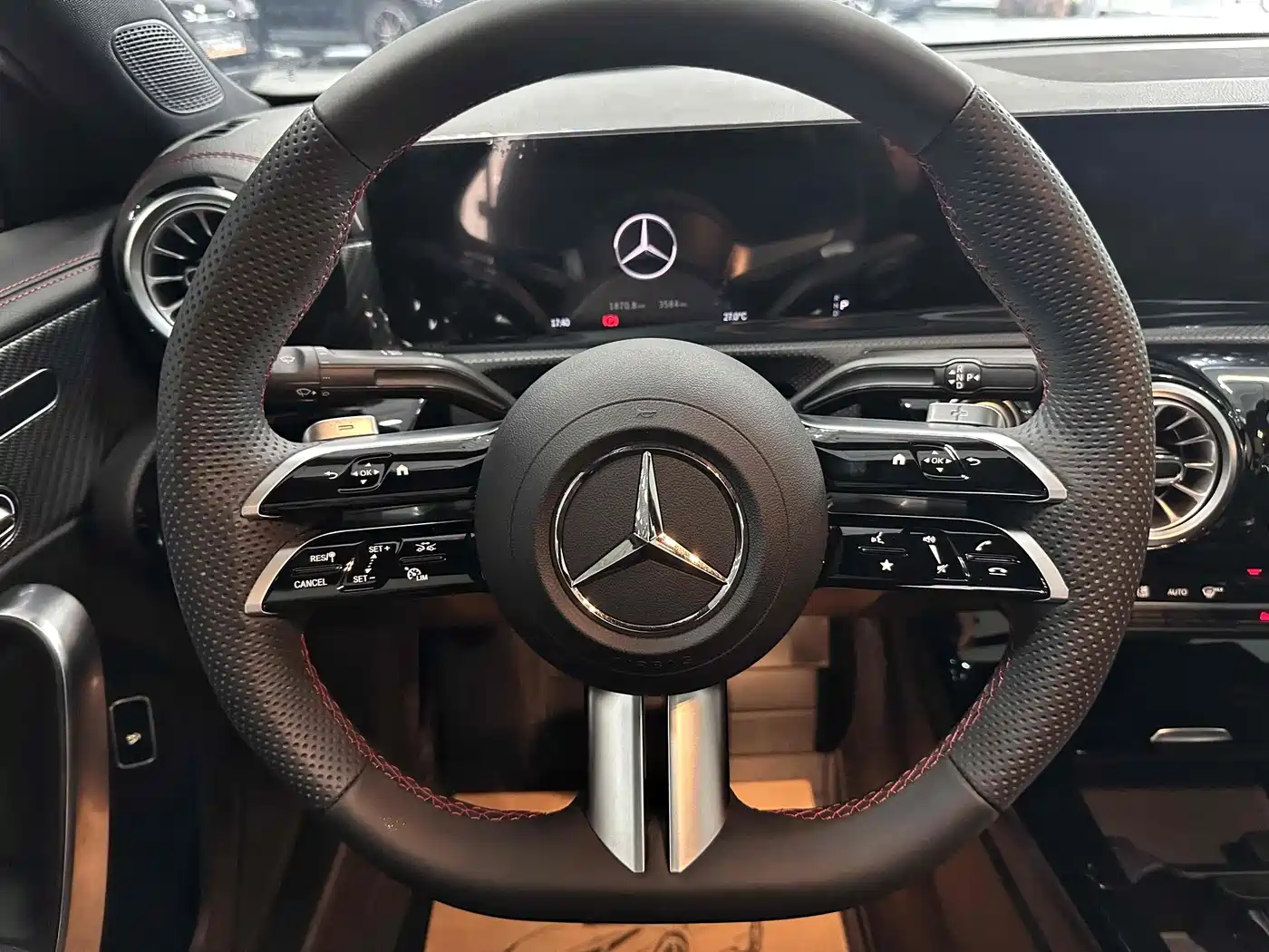 Mercedes-Benz A-Class 2023 A 200 L Fashion фото 7