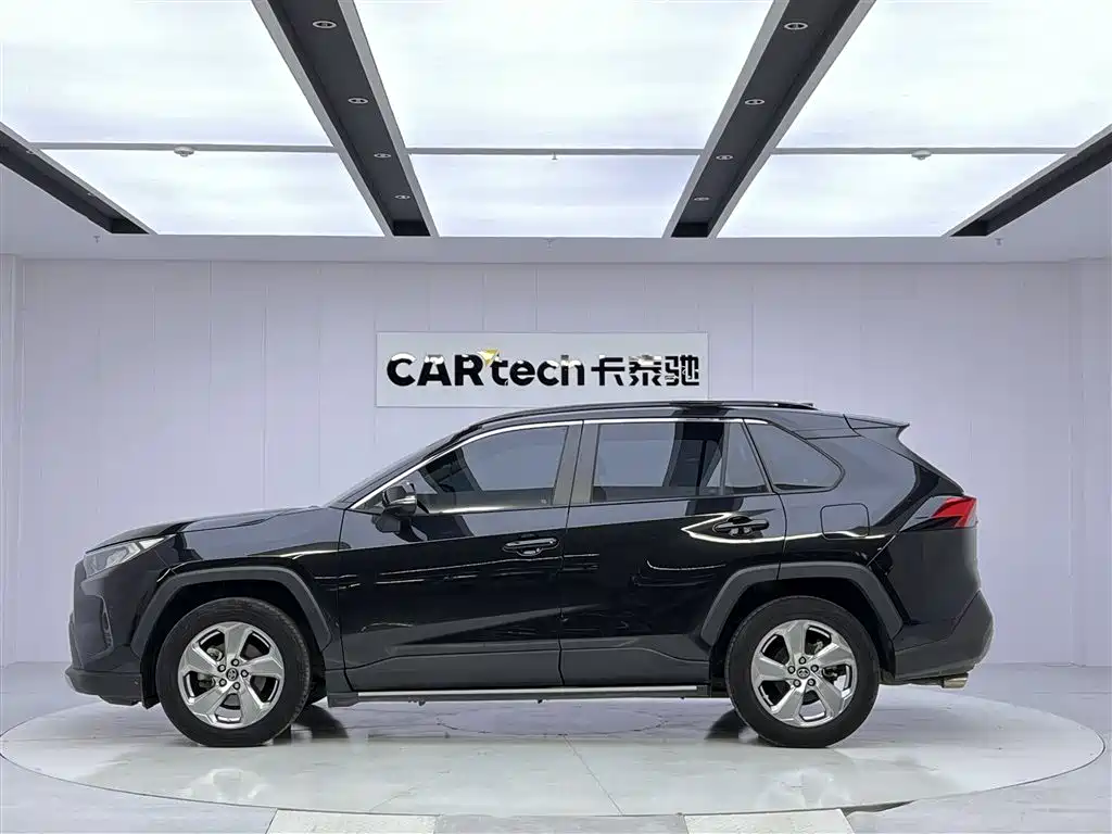 Toyota RAV4 Rongfang 2022 2.0L CVT 2WD Trend Edition фото 8