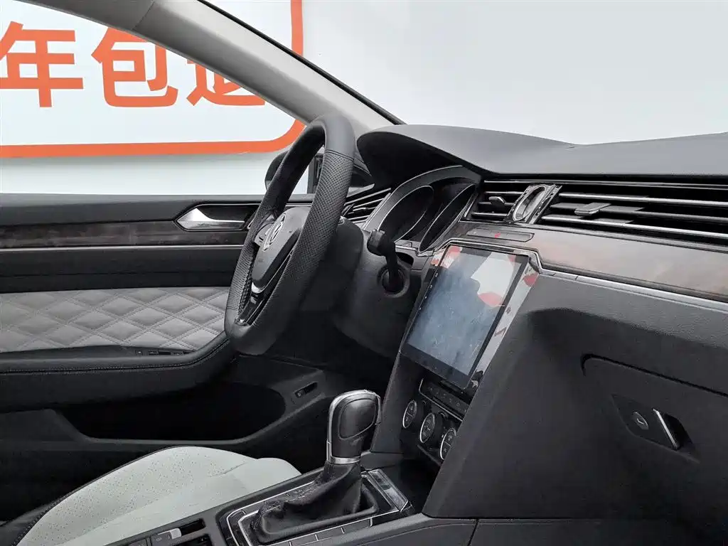 Volkswagen Magotan 2018 330TSI DSG Luxury фото 22