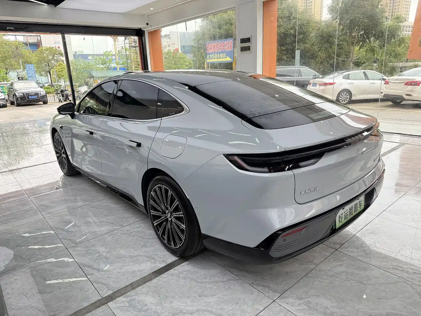 GEELY GALAXY GALAXY SPARKLE 8