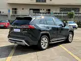Фото 3 - Toyota Wildlander