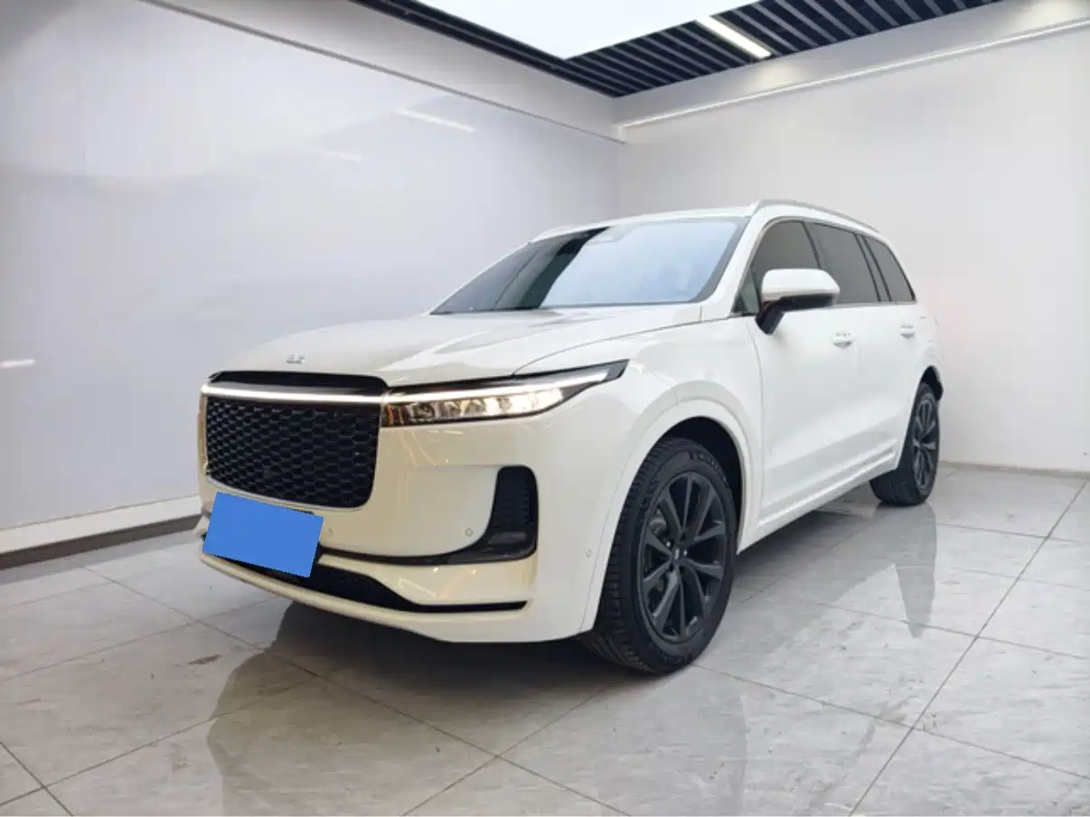 Фото 1 - Li Auto Li ONE