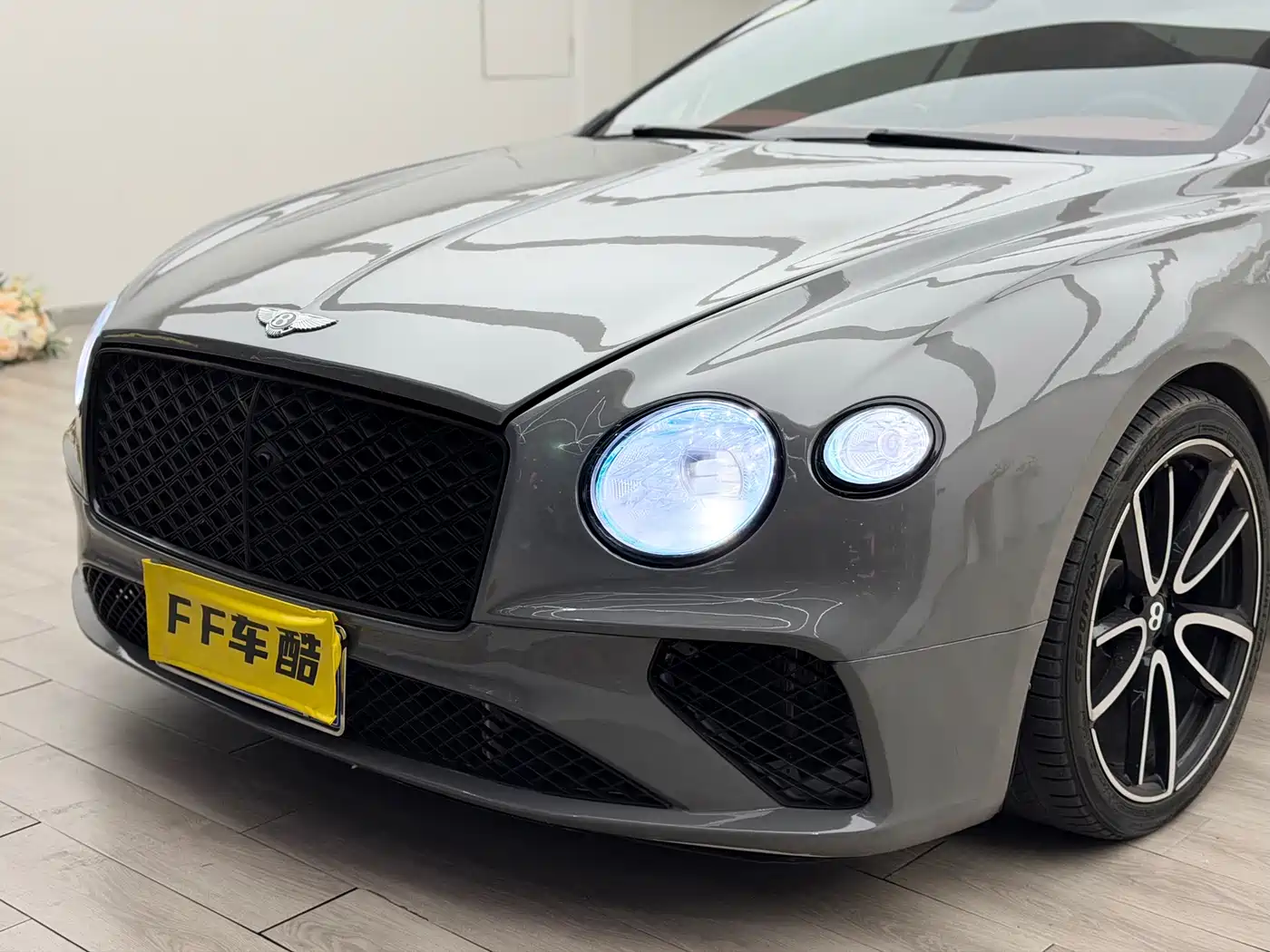 Bentley Continental 2010 Supersports 6.0 фото 5