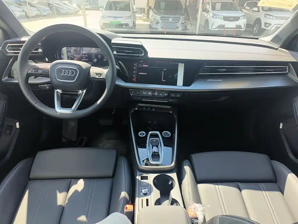 Audi A3 2026 2025 Facelift A3L Limousine 35TFSI Flying Joy Edition