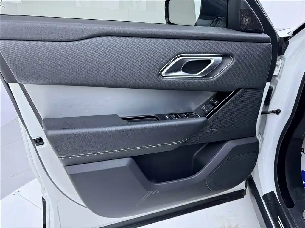 Land Rover Range Rover Velar 2018 P250 S фото 12