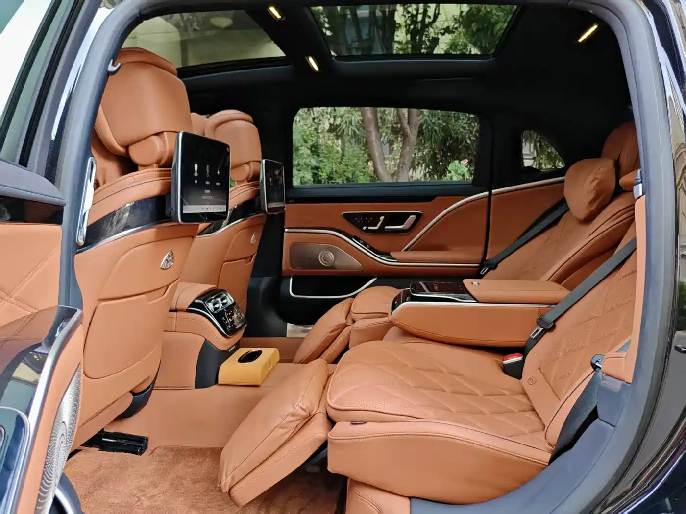 Mercedes-Benz Maybach S-Class 2022 S 480 4MATIC Intelligent Premium Special Edition фото 9