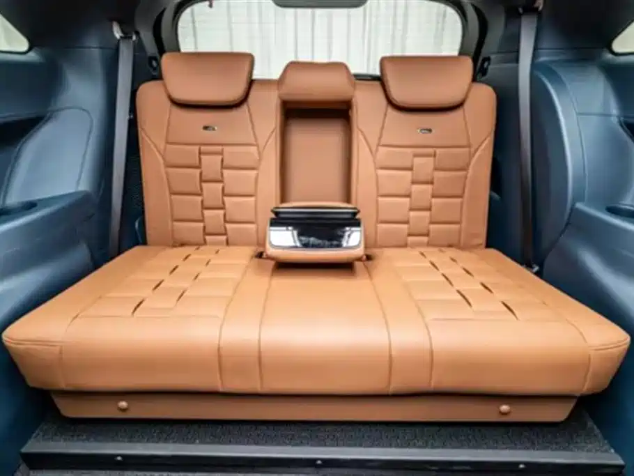 Toyota Granvia 2024 2.5L Hybrid Comfort фото 29