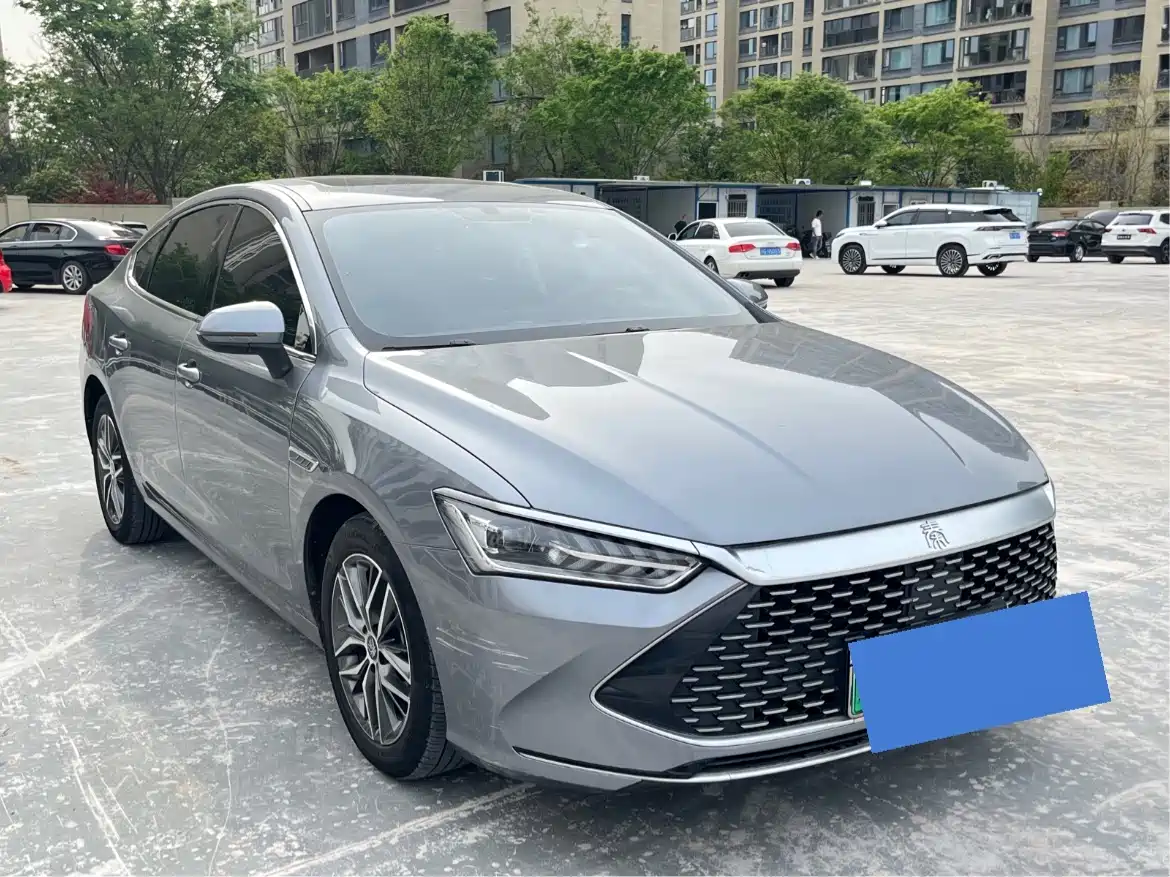 BYD Qin PLUS 2021 DM-i 55KM Premium фото 3