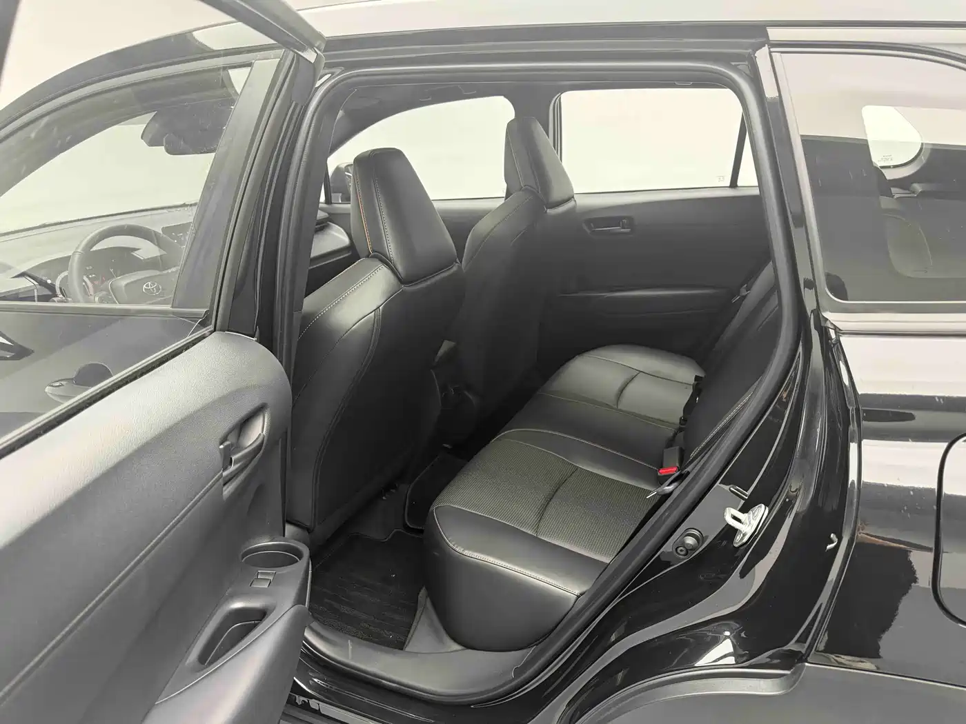 Toyota Corolla Cross 2026 2.0L Elite Edition фото 5