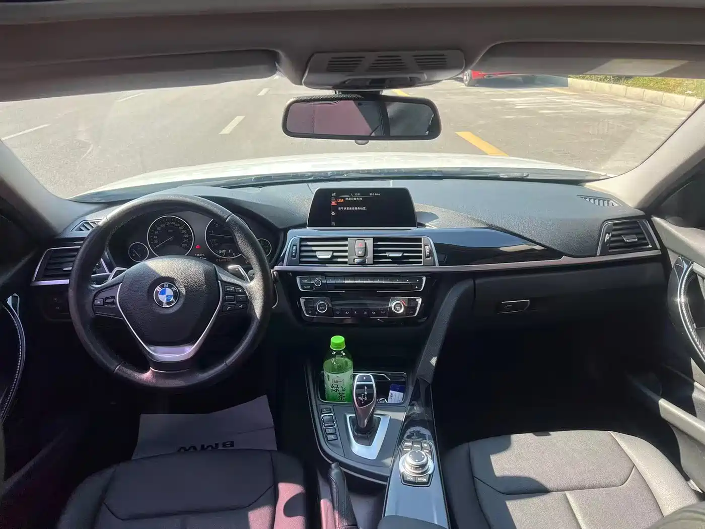 BMW 3 Series 2017 320Li M Sport фото 9