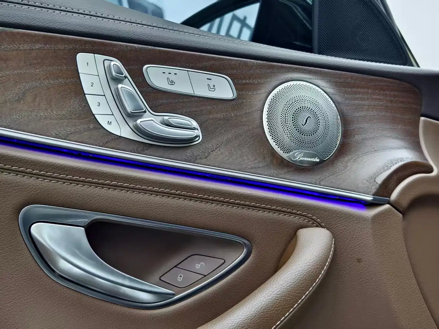 Mercedes-Benz E-Class 2023 E 300 L Luxury фото 6
