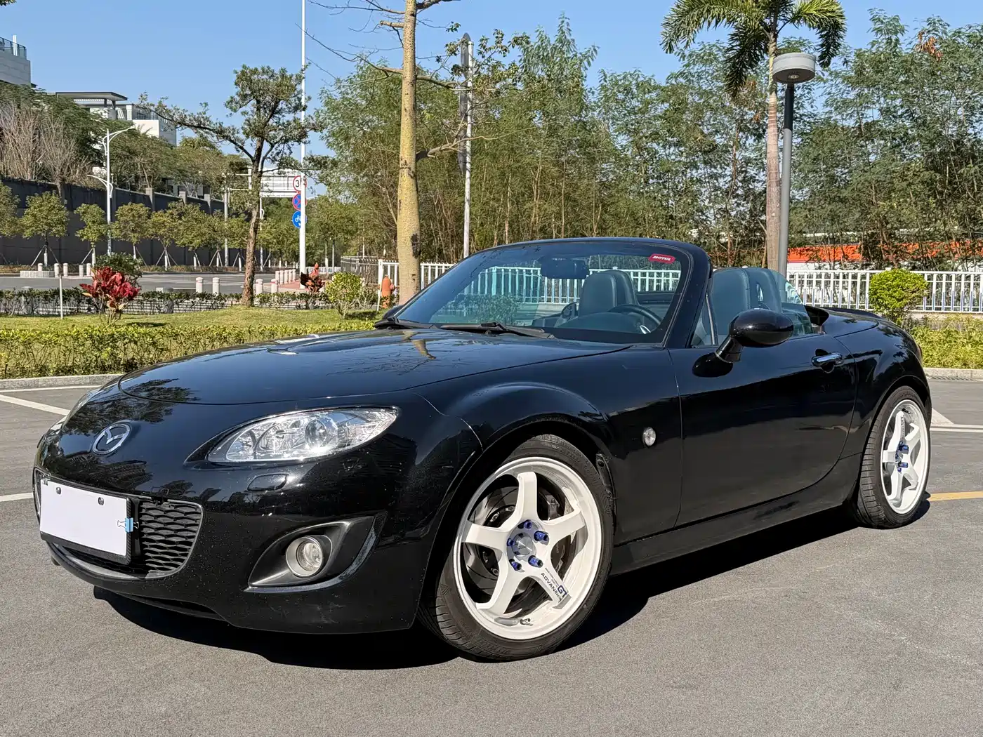 Mazda MX-5 2010 2009 2.0