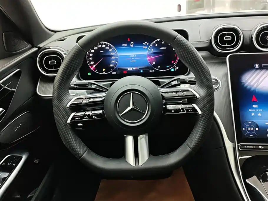 Mercedes-Benz C-Class 2023 Facelift C 200 L Sport Edition фото 15
