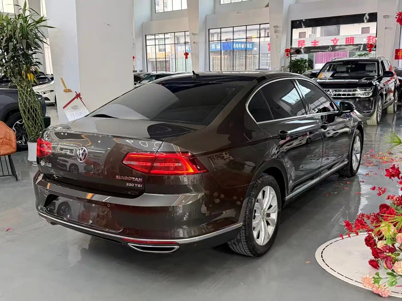 Volkswagen Magotan 2019 330TSI DSG Luxury Class China VI фото 7