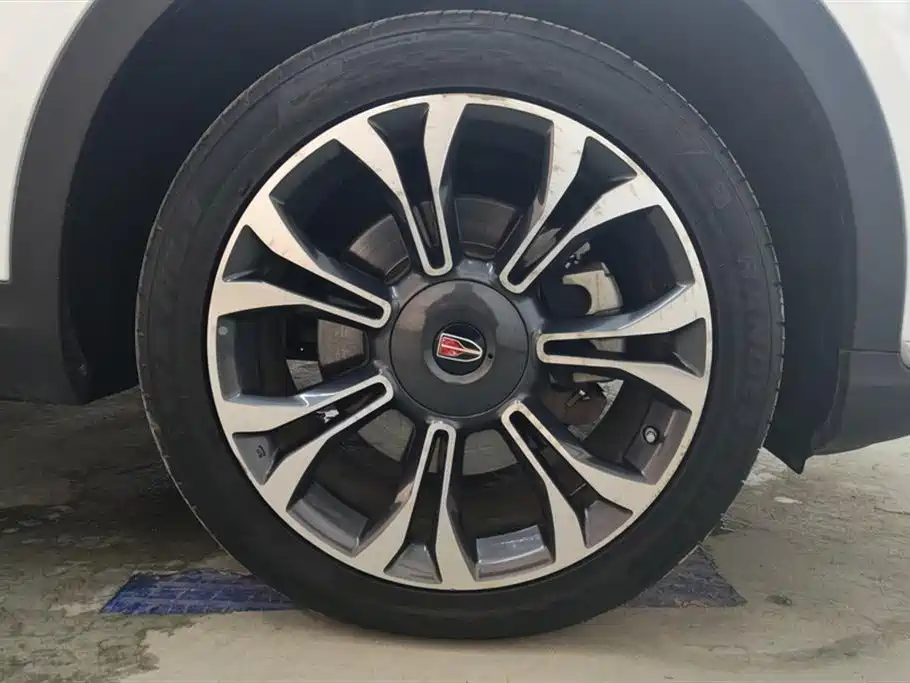 Hongqi HS5 2019 2.0T Intelligent Flagship 4WD Version фото 6
