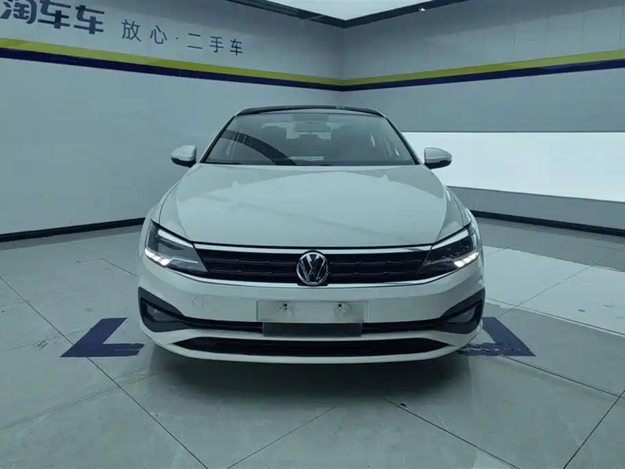 Volkswagen Lamando 2021 230TSI DSG Fashion Edition фото 2