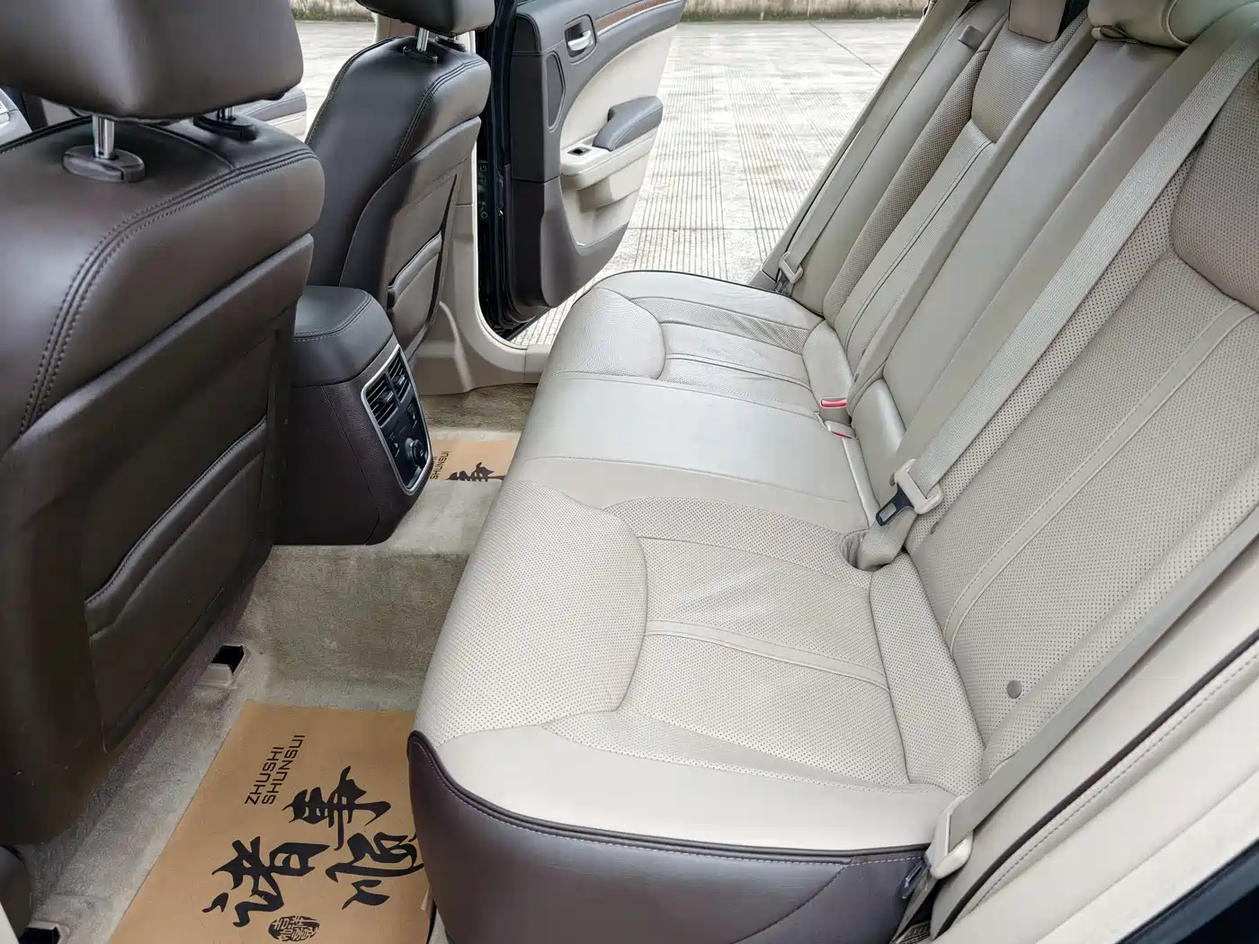 Chrysler 300C (Import) 2016 2014 3.0L Excellence Edition