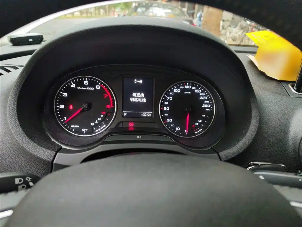 Audi A3 2016 Sportback 35 TFSI Progressive фото 4