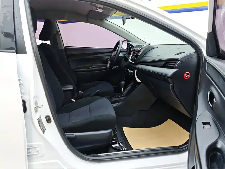 Toyota YARiS L Zhi Xuan 2016 Facelift 1.5E CVT Charming Edition фото 8