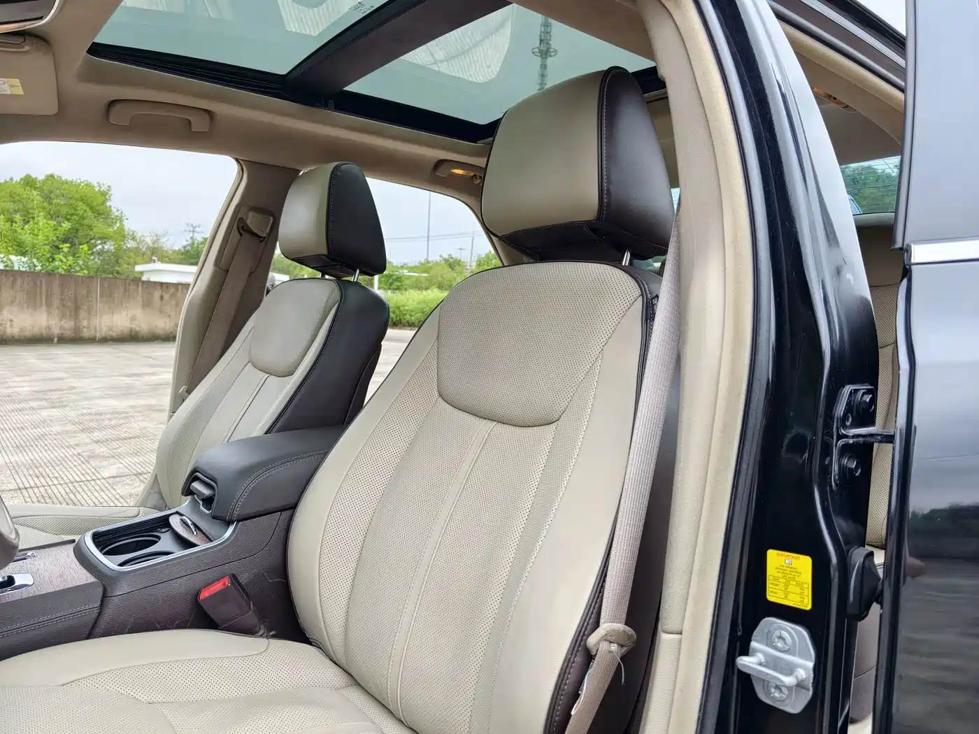 Chrysler 300C (Import) 2016 2014 3.0L Excellence Edition