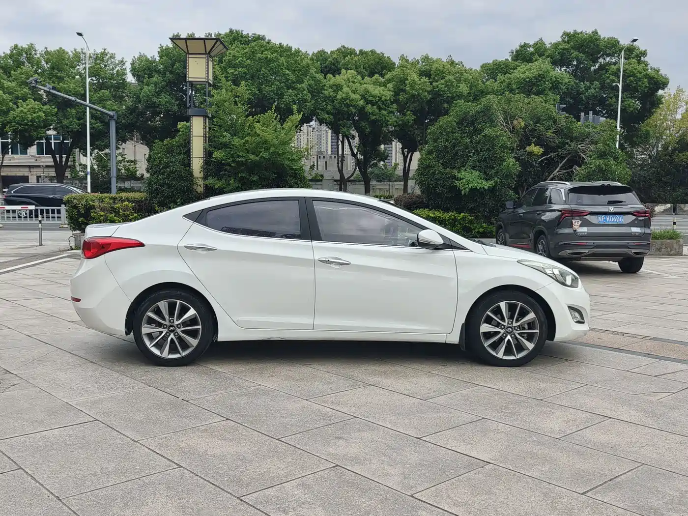 Hyundai Langdong 2014 2015 1.6L Auto Premium