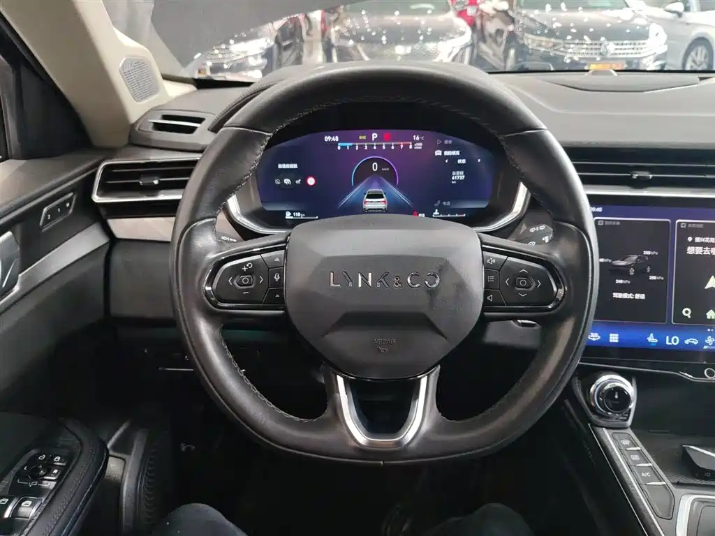 Lynk & Co 01 2021 2.0TD 2WD Pro фото 11