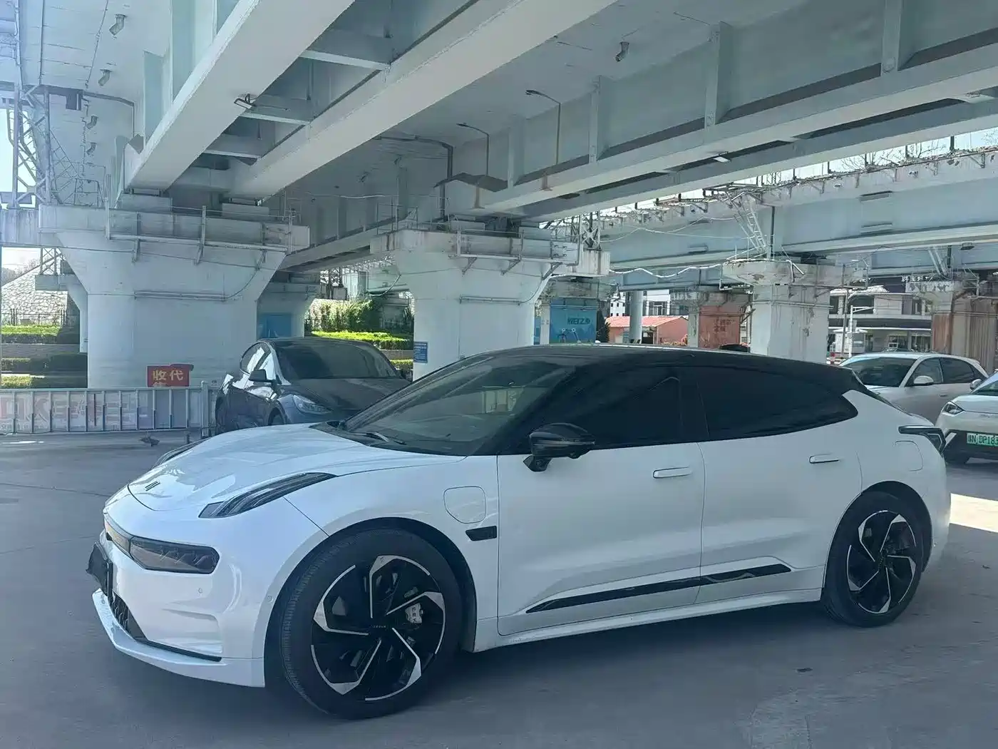 ZEEKR EXTREME KRYPTON 001