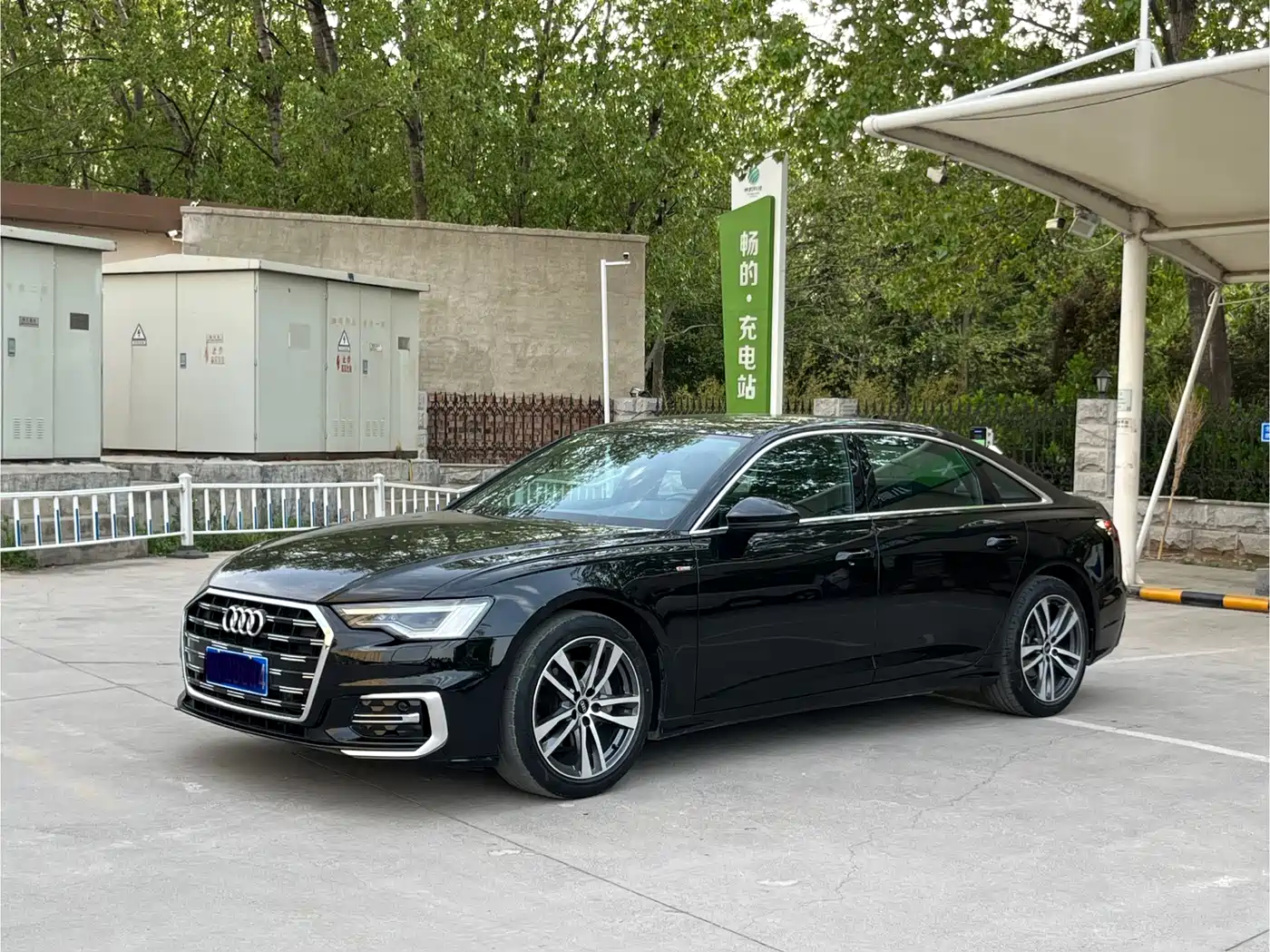 Audi A6L 2023 Facelift 40 TFSI Luxury Dynamic
