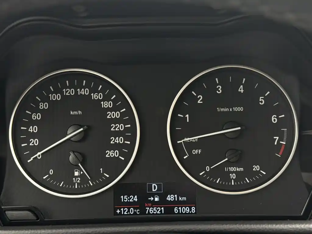 BMW 2 Series Touring 2016 220i Leading Model фото 5