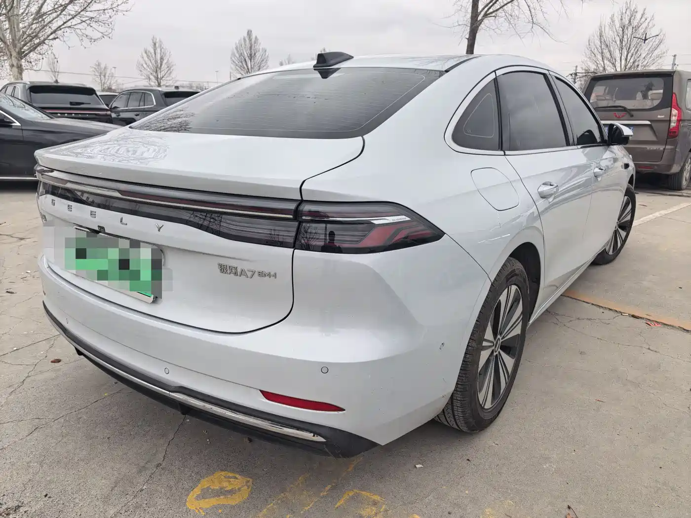 Geely Galaxy Galaxy A7 2025 EM-i фото 11