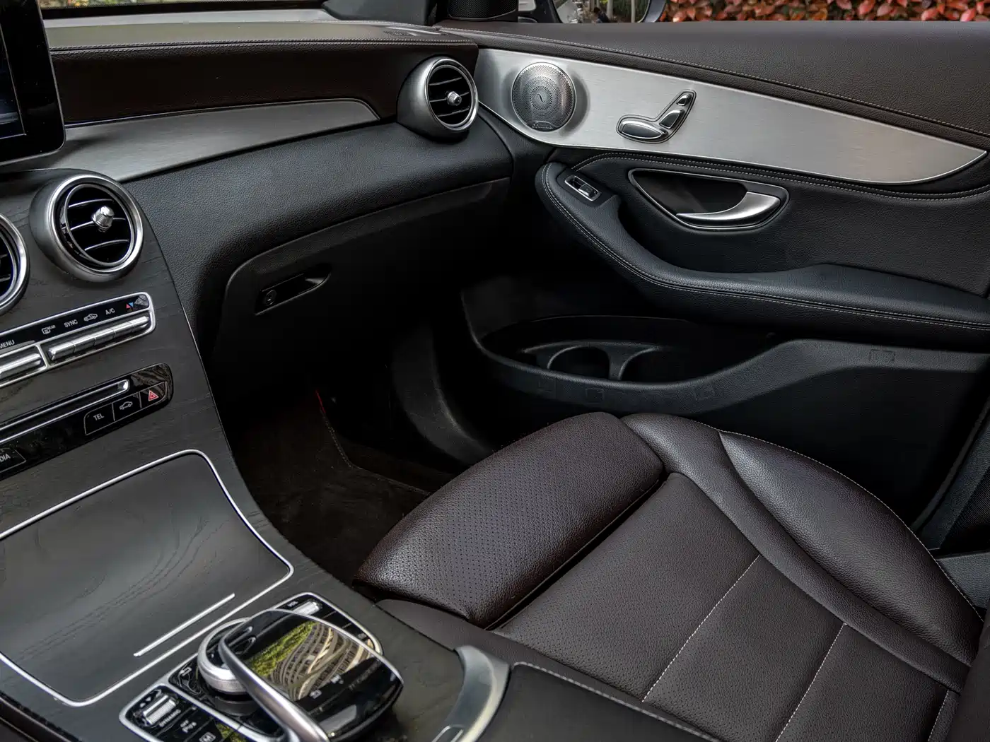 Mercedes-Benz GLC 2017 GLC 200 4MATIC фото 12