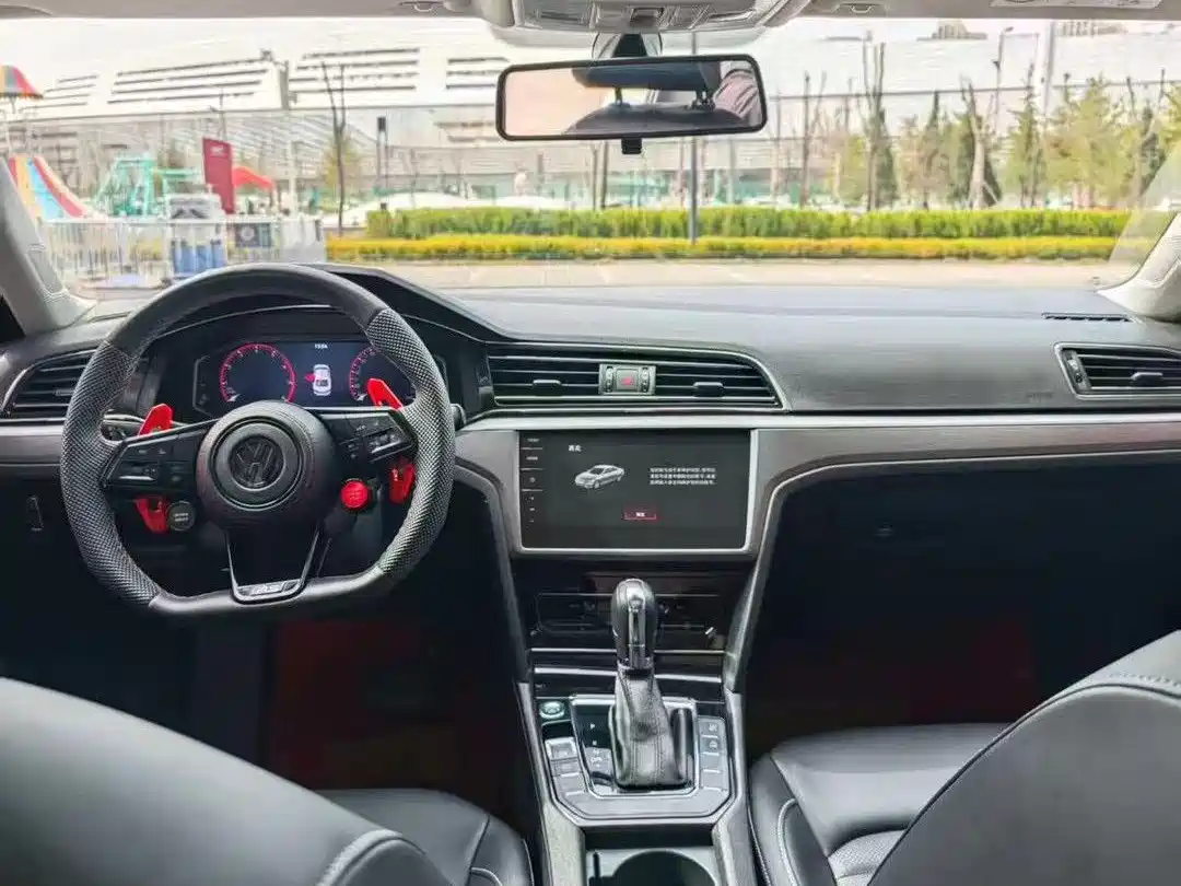 Volkswagen Lamando 2021 280TSI DSG Comfort Edition фото 7