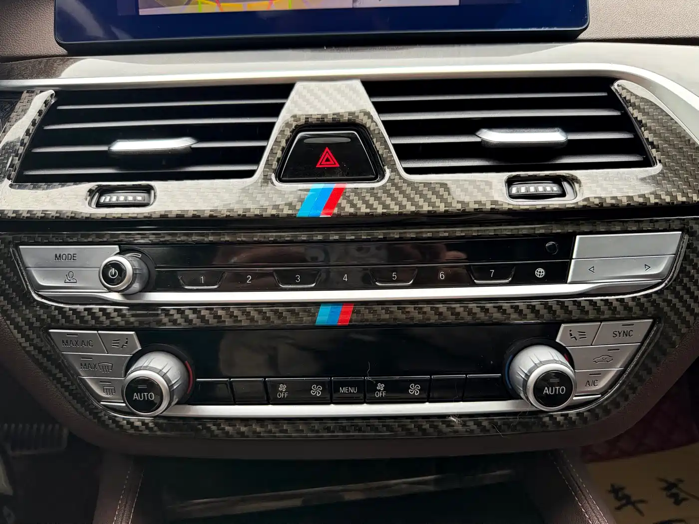 BMW 5 Series 2020 525Li M Sport Package фото 23