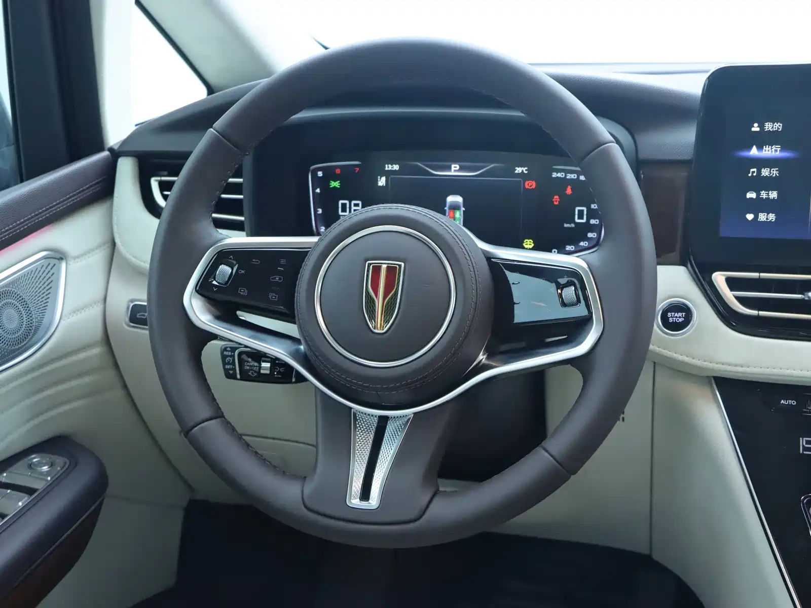 Фото 22 - Hongqi HQ9