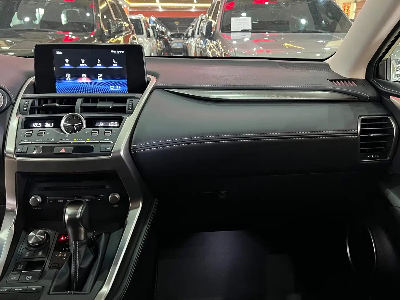 Lexus NX 2017 300 AWD Sharp Style Edition фото 10