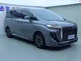Photo 2 - Hongqi HQ9