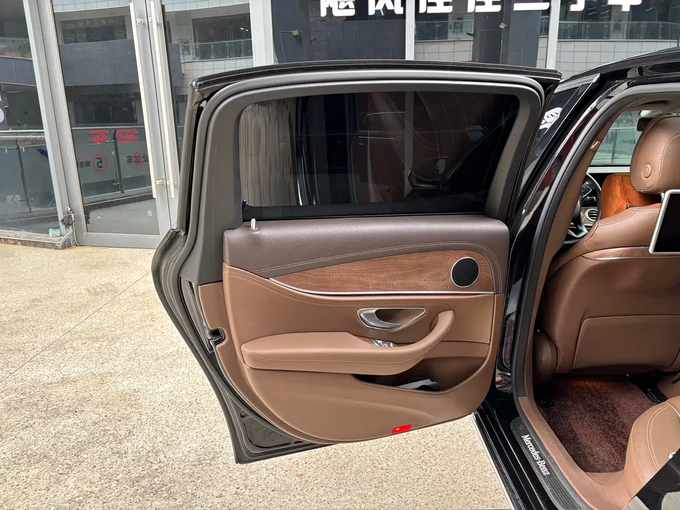 Mercedes-Benz E-Class 2018 E 200 L фото 21