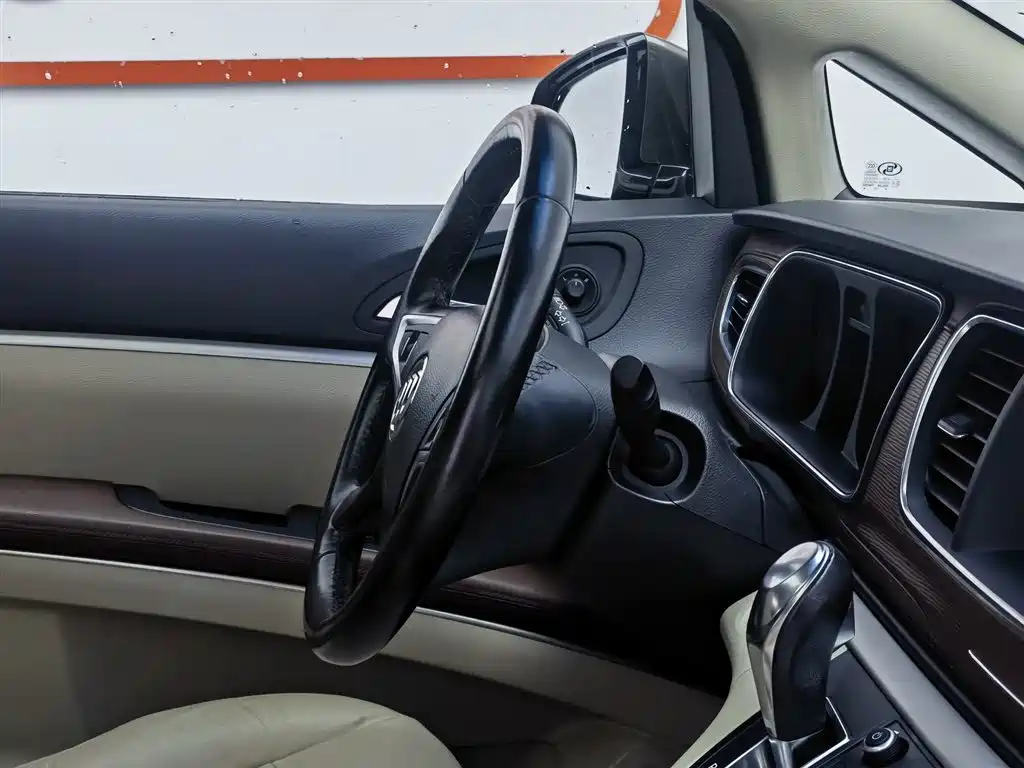 Buick GL8 2017 25S Luxury China V фото 22
