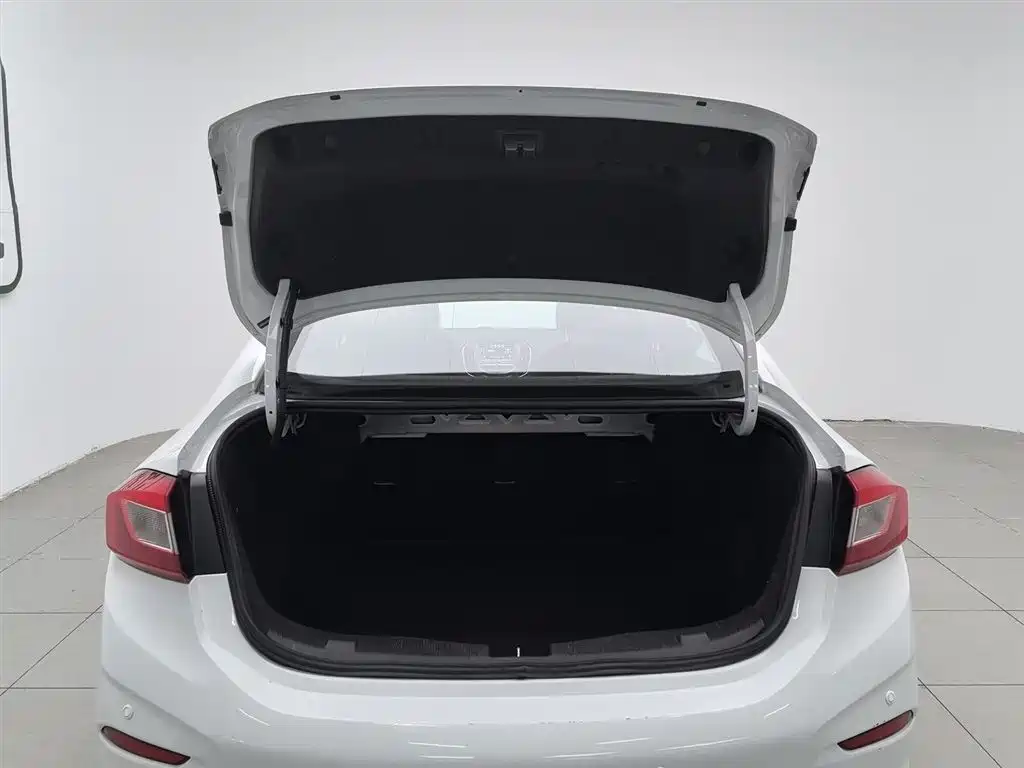 Chevrolet Cruze 2018 Redline 320 Automatic Pioneer Edition фото 16