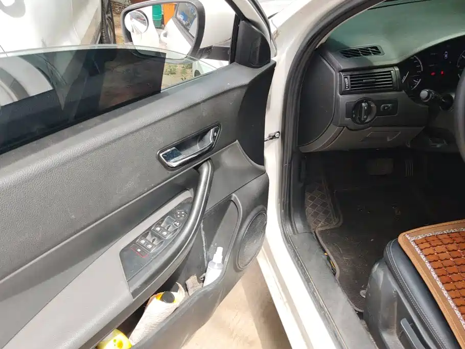 Qoros 3 2019 2018 Sedan 1.6L Auto Leading