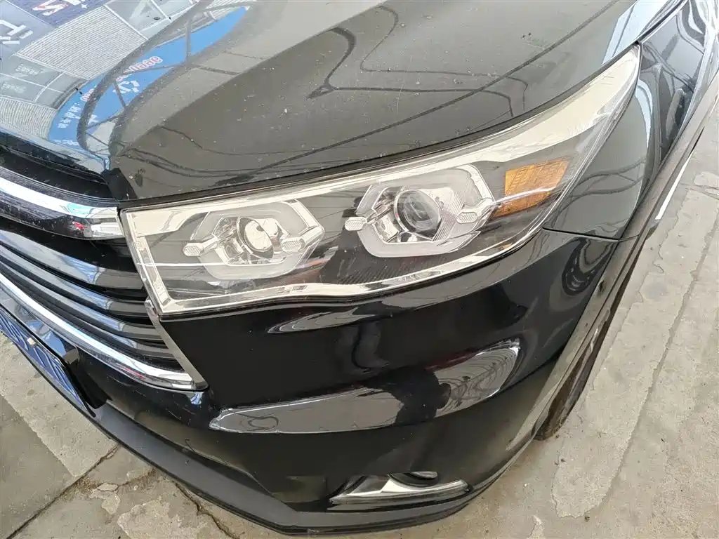 Toyota Highlander 2015 2.0T AWD Luxury Edition 7-seater фото 24